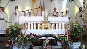 Reliquie des heiligen Willibald beim Gottesdienst zum Willibaldsfest im Rahmen der Willibaldswoche. Foto: Johannes Heim/pde